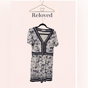 Printed V-Neck Short Sleeve Dress in navy and White Tory Burch